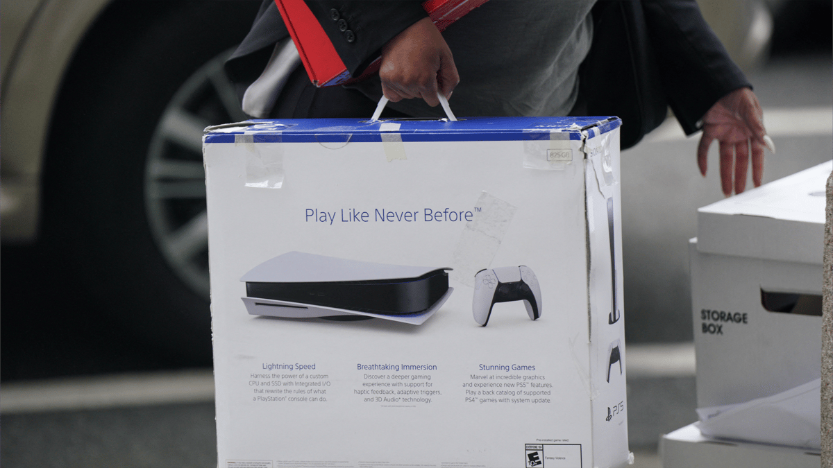 أسعار Playstation وXbox تقفز.. كم ستكلفك ألعاب الفيديو؟