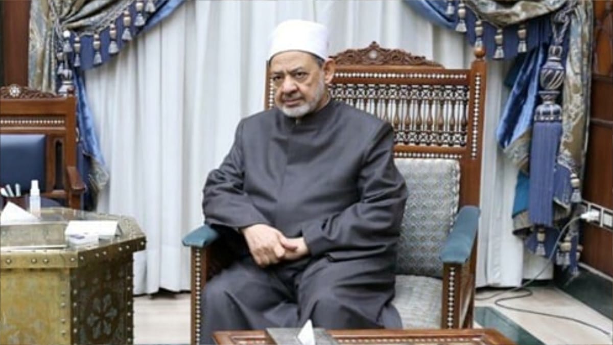 جنازة مهيبة لشقيقة شيخ الأزهر في مصر