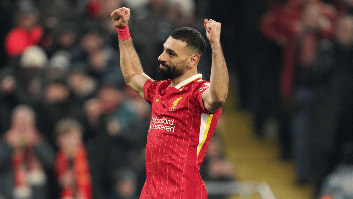 محمد صلاح يظهر "العين الحمراء" لإدارة ليفربول