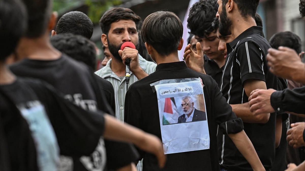 باريس تدعو رعاياها لمغادرة إيران فورا