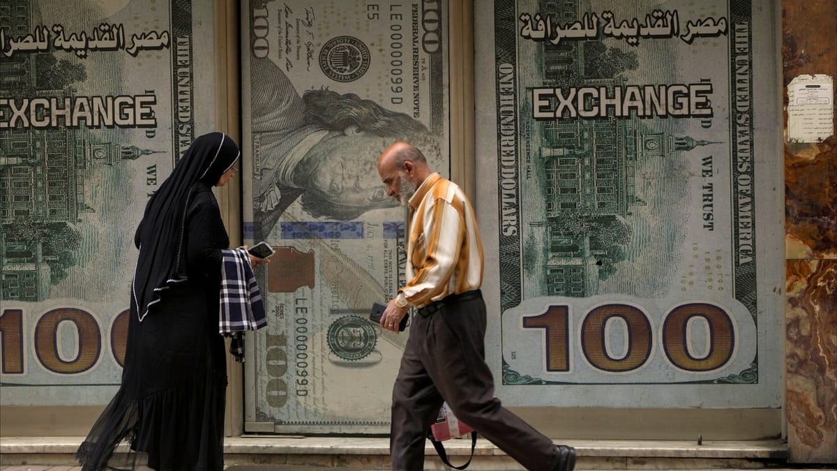 الدولار في قمة 7 أسابيع