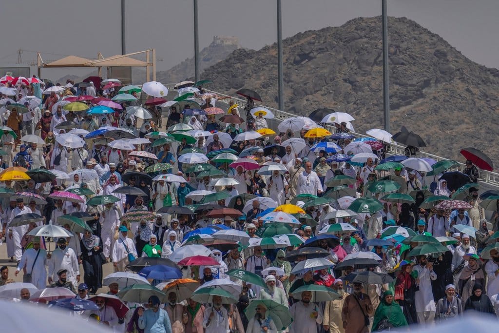 الأردن يكشف تفاصيل وفاة وفقدان "حجاج من خارج البعثة"