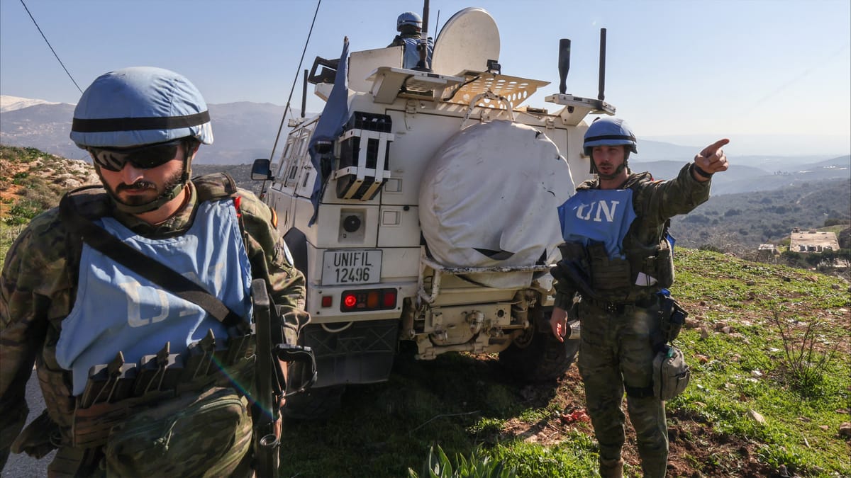 اليونيفيل تكشف عن أكثر من 100 مخزن سلاح لحزب الله