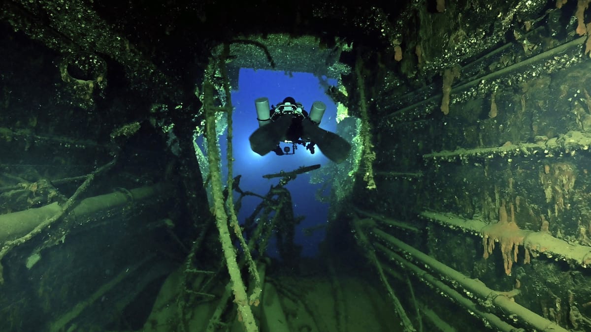 "توأم تيتانيك" تُفصح عن كنوز جديدة