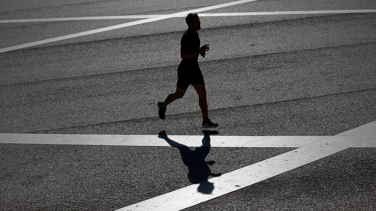 "التعرق وحرق الدهون".. خرافات عن الرياضة والتغذية