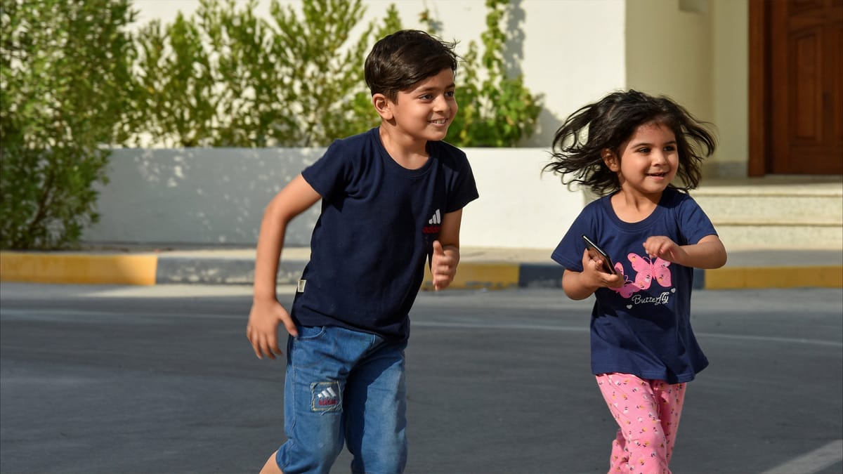 3 دول عربية في الصدارة.. أين يعيش أسعد أطفال العالم؟