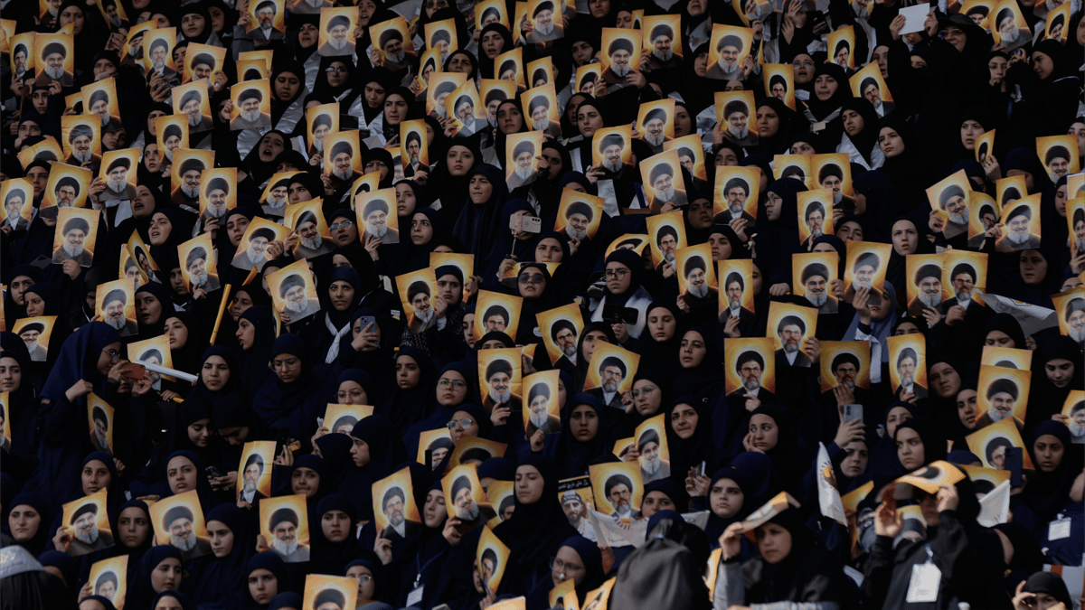 من "خنجر الحزب" إلى دبلوماسية الدولة.. هل يتغيّر لبنان؟