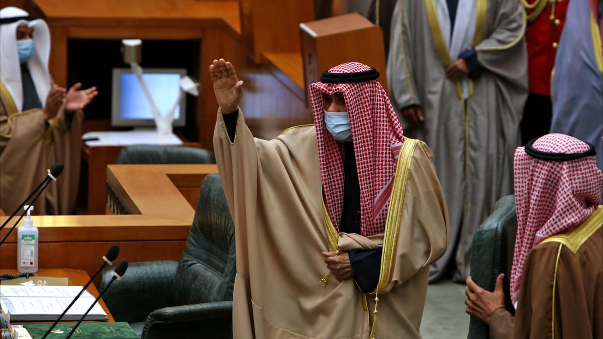 الشيخ نواف الأحمد الصباح.. أمير في "مواجهة الغزو"