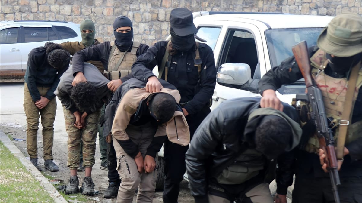 الأمن السوري يعتقل 15 شخصا بعد هجوم على مخفر القرداحة