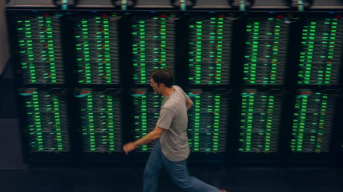 كمبيوتر خارق في أميركا.. حلم ترامب يتحول إلى حقيقة