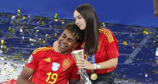 صديقة لامين يامال "متزوجة"