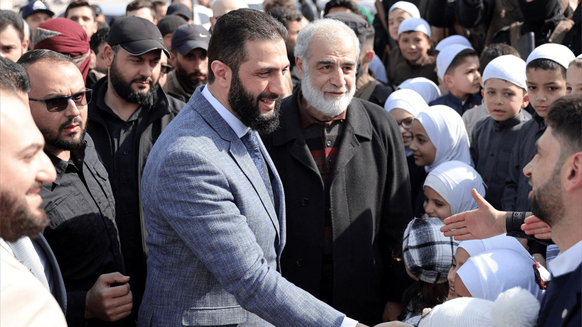 الشرع يزور معقل الأسد