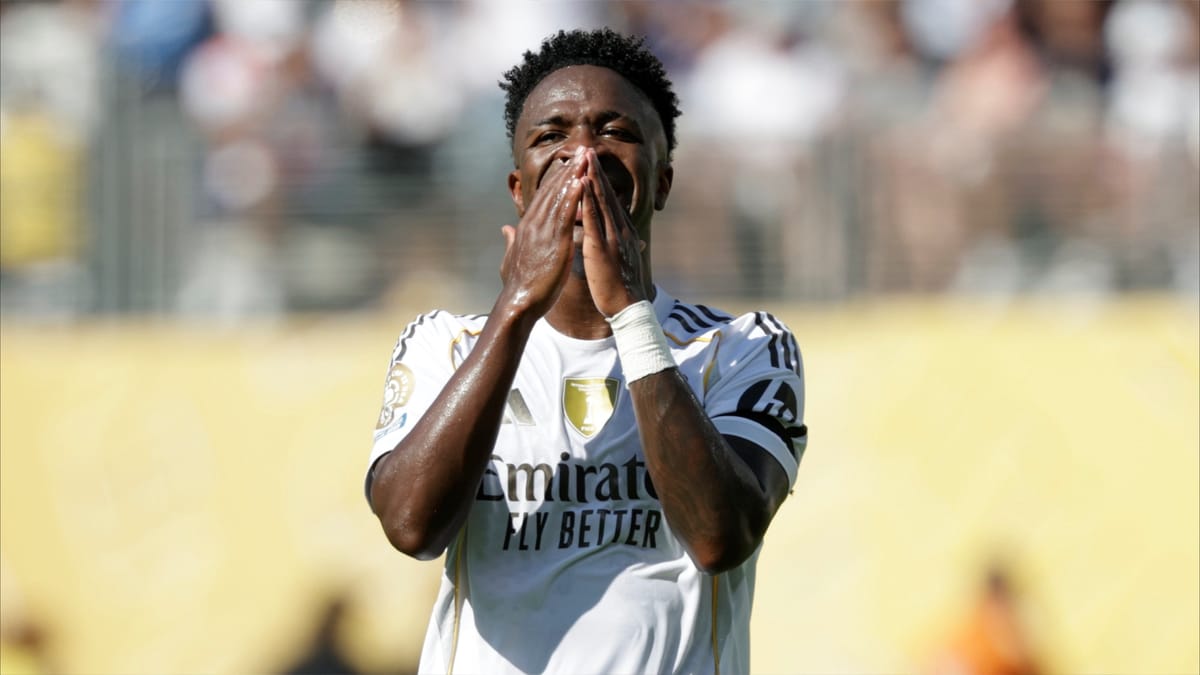 الدوري السعودي يرصد مبلغا فلكيا.. والهدف: فينيسيوس