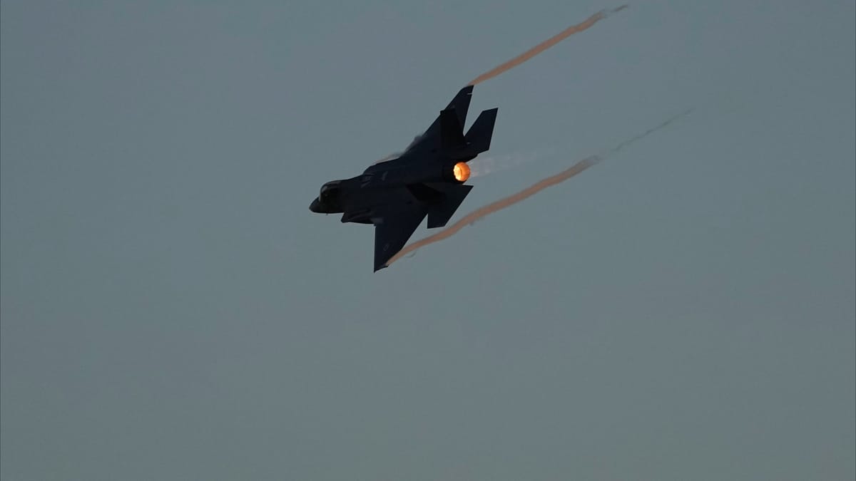 مقتل 4 من عناصر حزب الله في غارة إسرائيلية على سيارة
