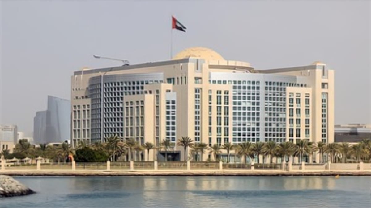 الإمارات تؤكد استهداف الجيش السوداني مقر رئيس بعثتها في الخرطوم