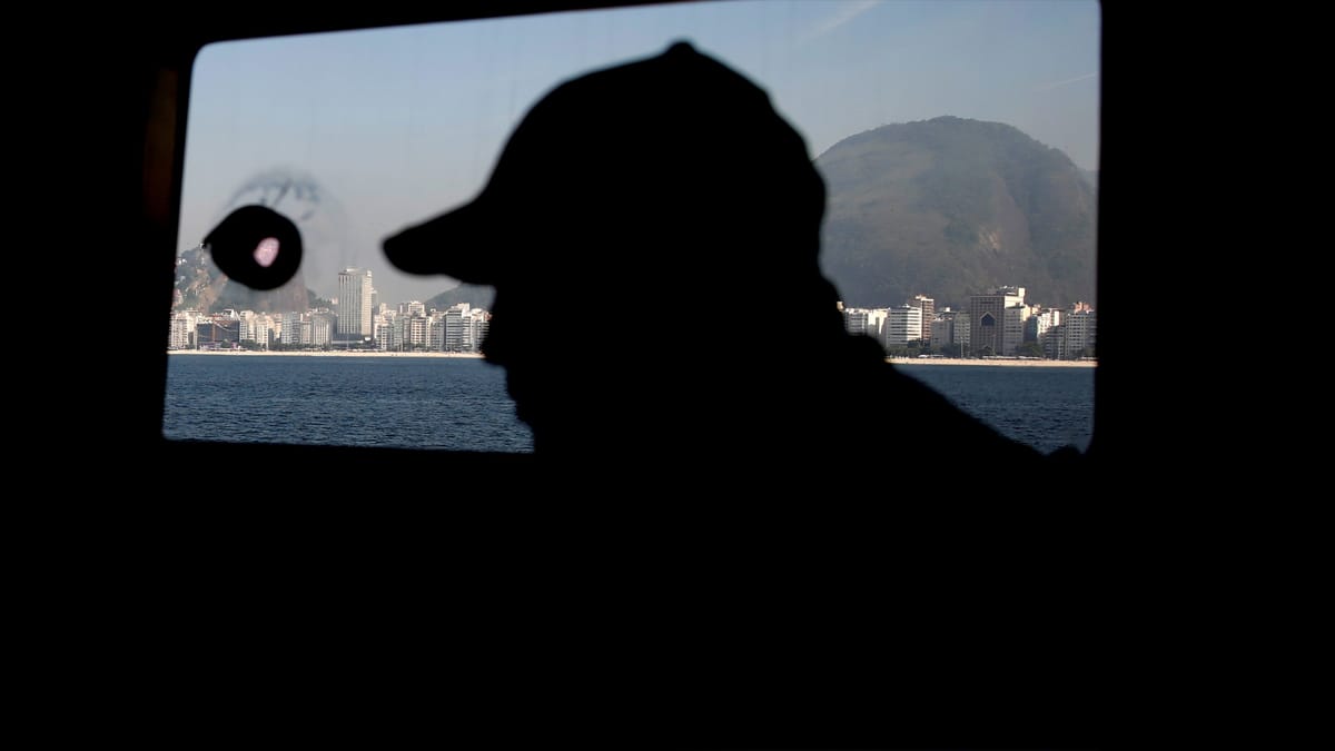 طاقم سفينة "MSC Aries" بخير