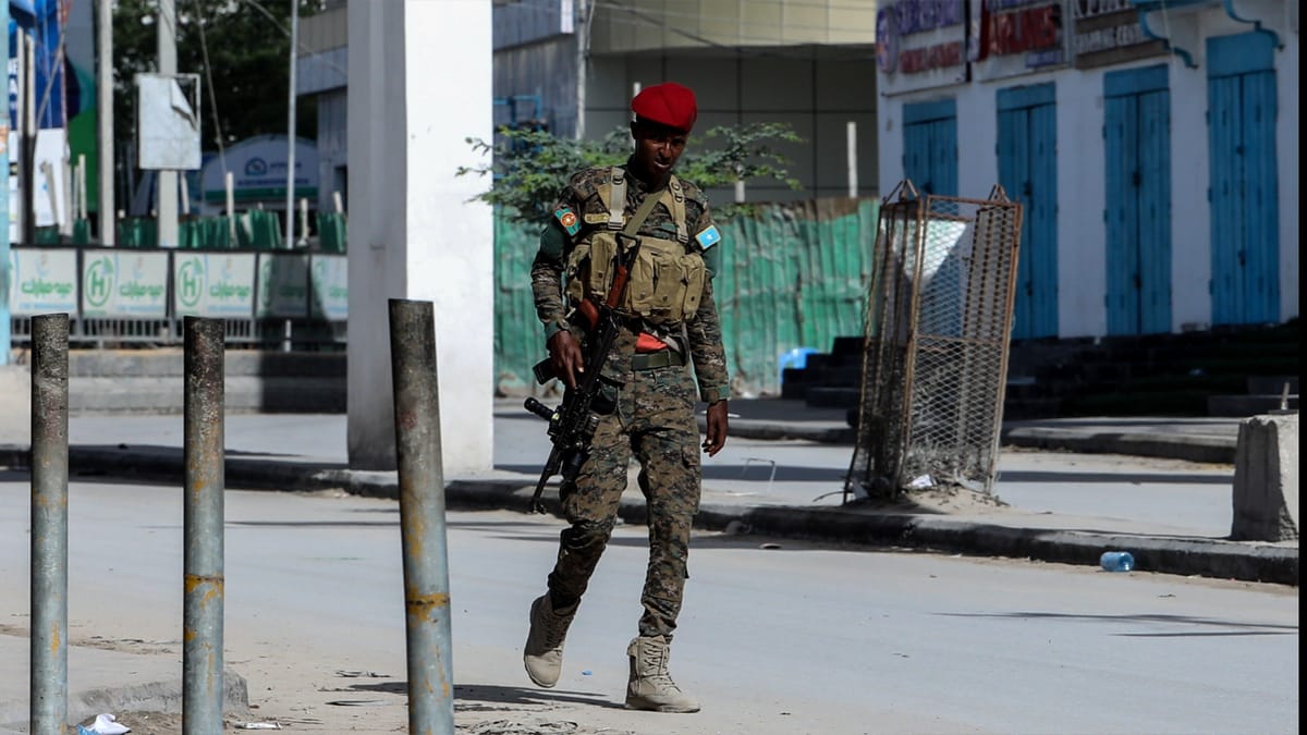 ارتفاع عدد ضحايا تفجير الصومال إلى ٢١ شخصا