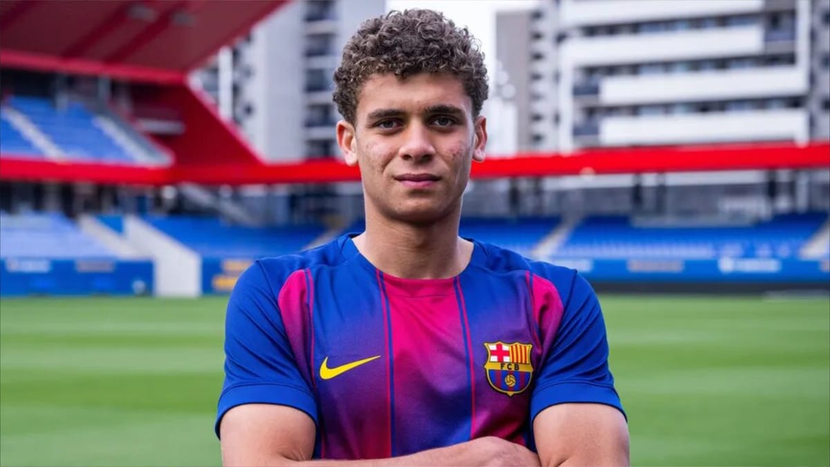 "إنسان عادي".. برشلونة يضم أول لاعب مصري