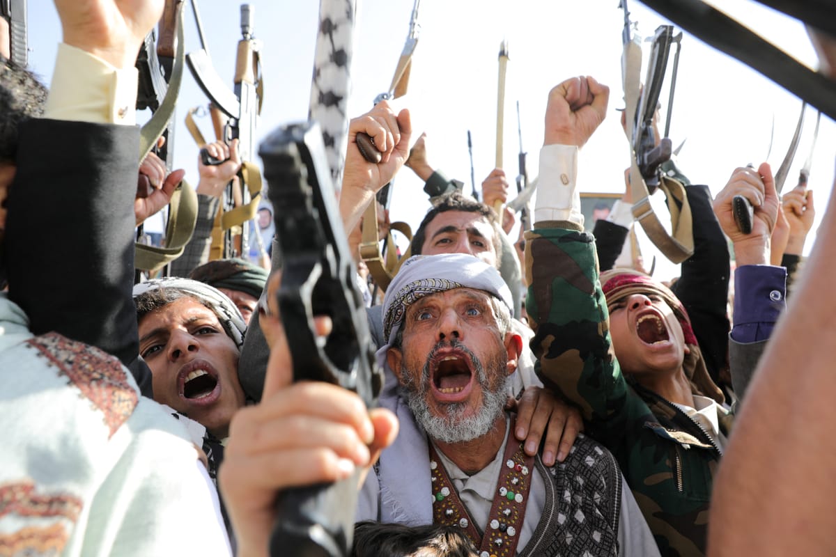 رفض تجنيده.. مقتل طفل جراء التعذيب على يد "الحوثي"