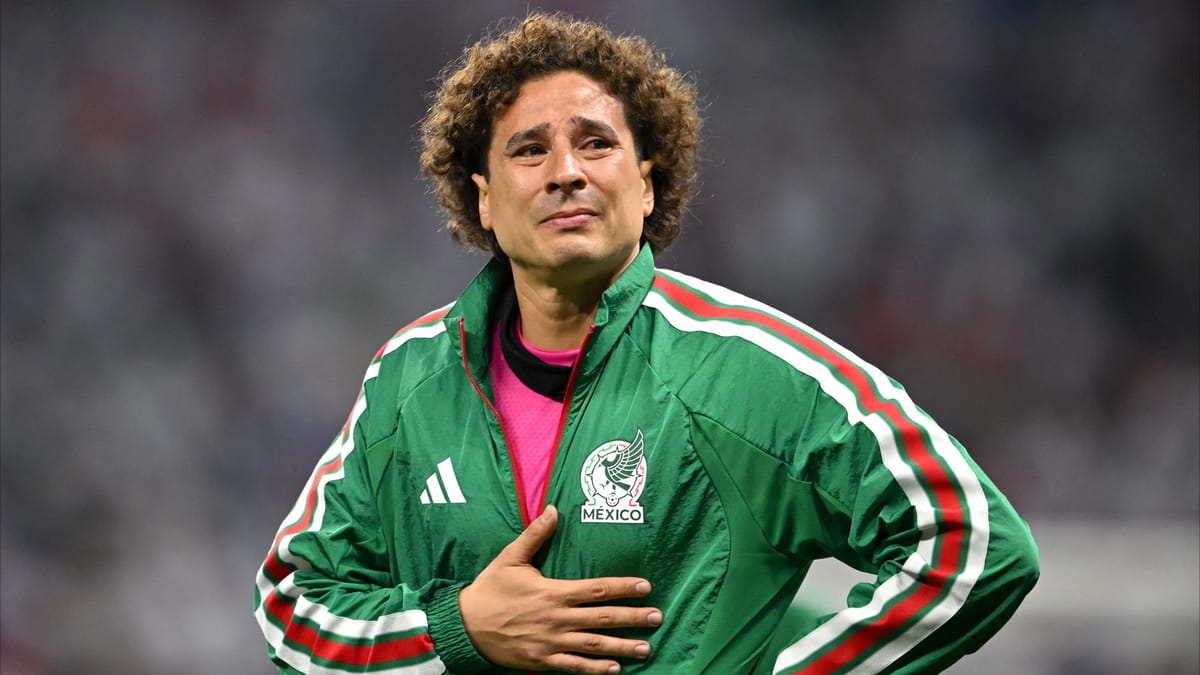 أسطورة المكسيك ينهي قصته بالاعتزال