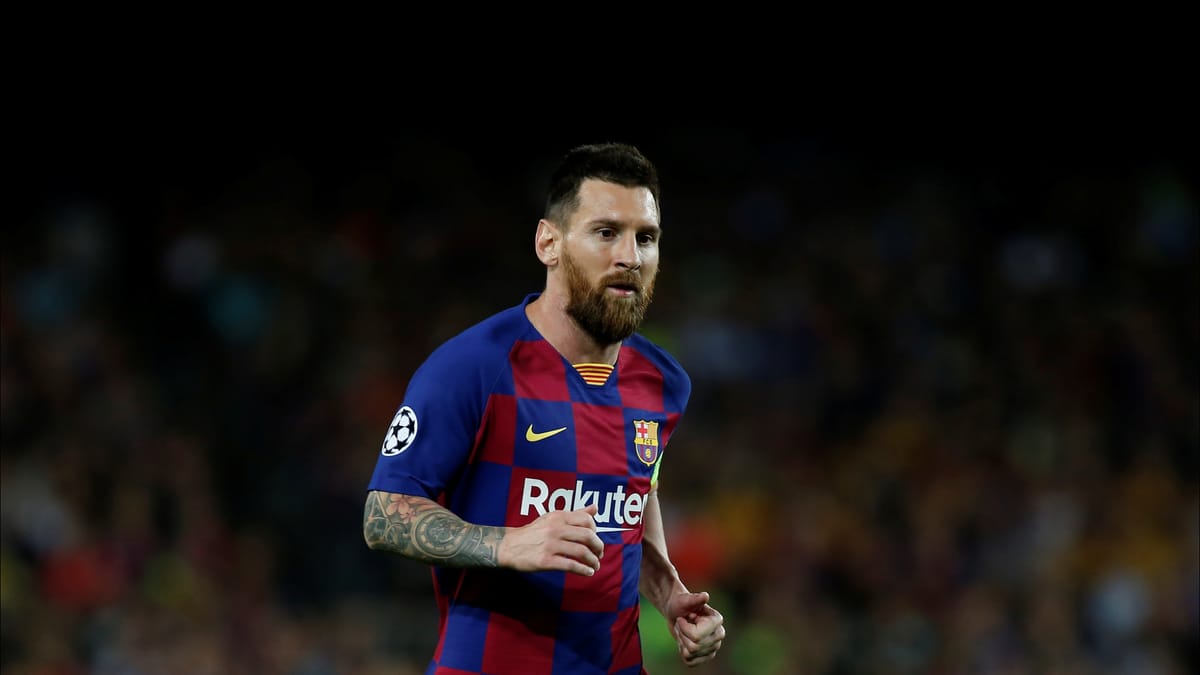 نبوءة 2025.. ميسي يعود إلى برشلونة