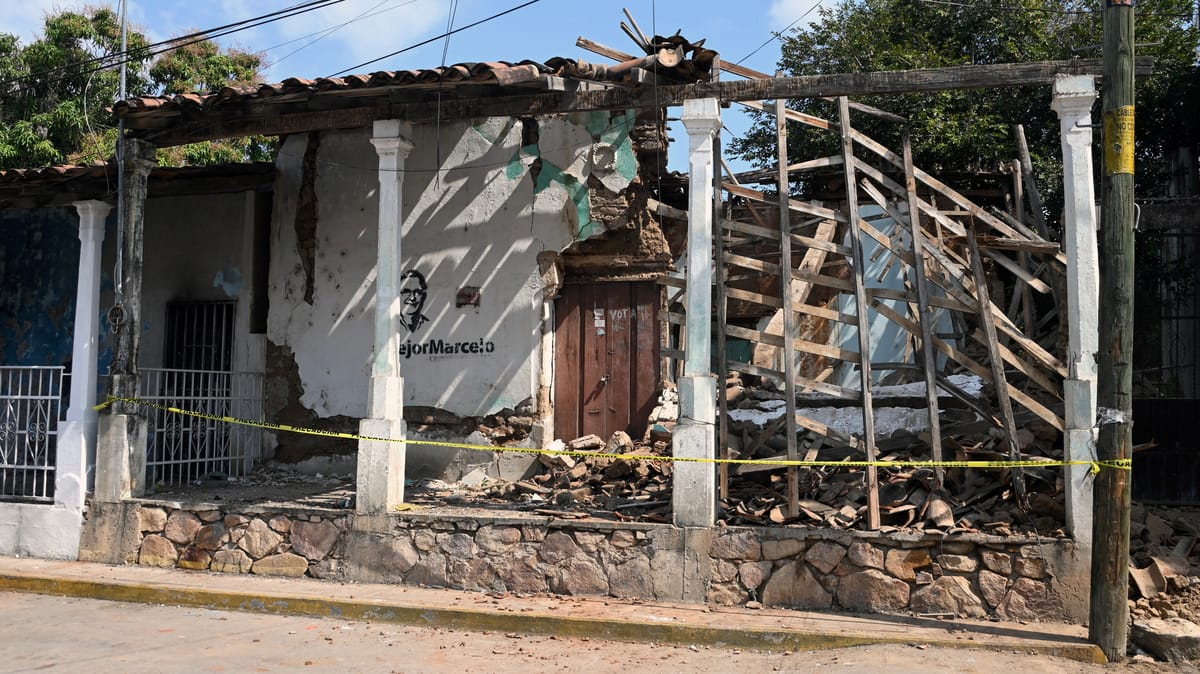 إخلاء القصر الرئاسي في المكسيك عقب زلزال مدمّر