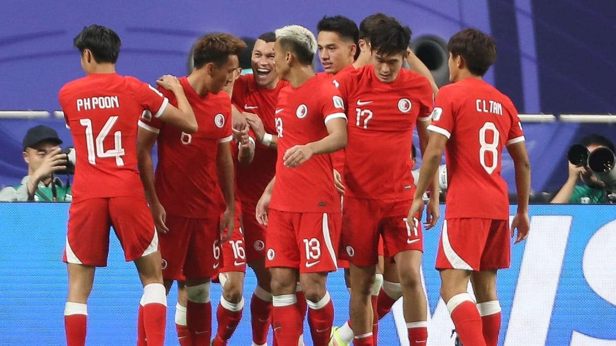 اعتقال 3 مشجعين "أهانوا" النشيد الصيني