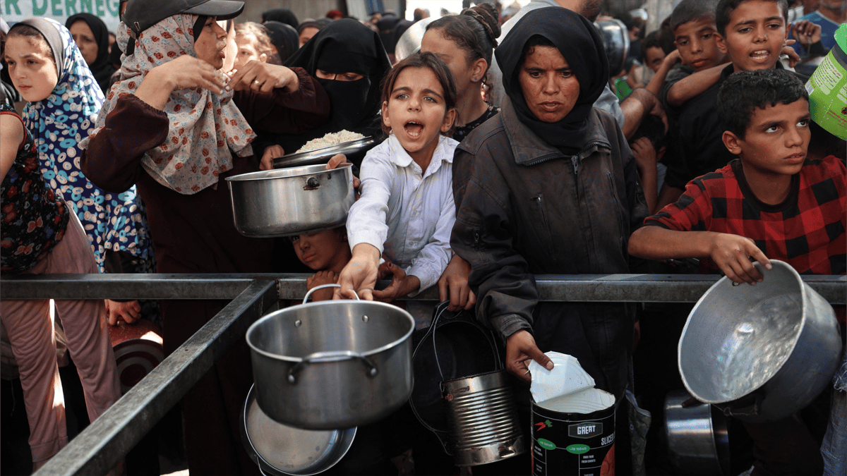 وفيات على قوائم الانتظار في غزة