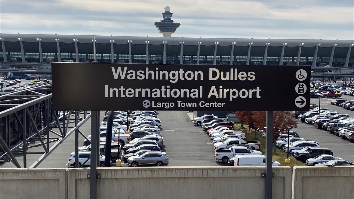 مطار دونالد ترمب الدولي؟