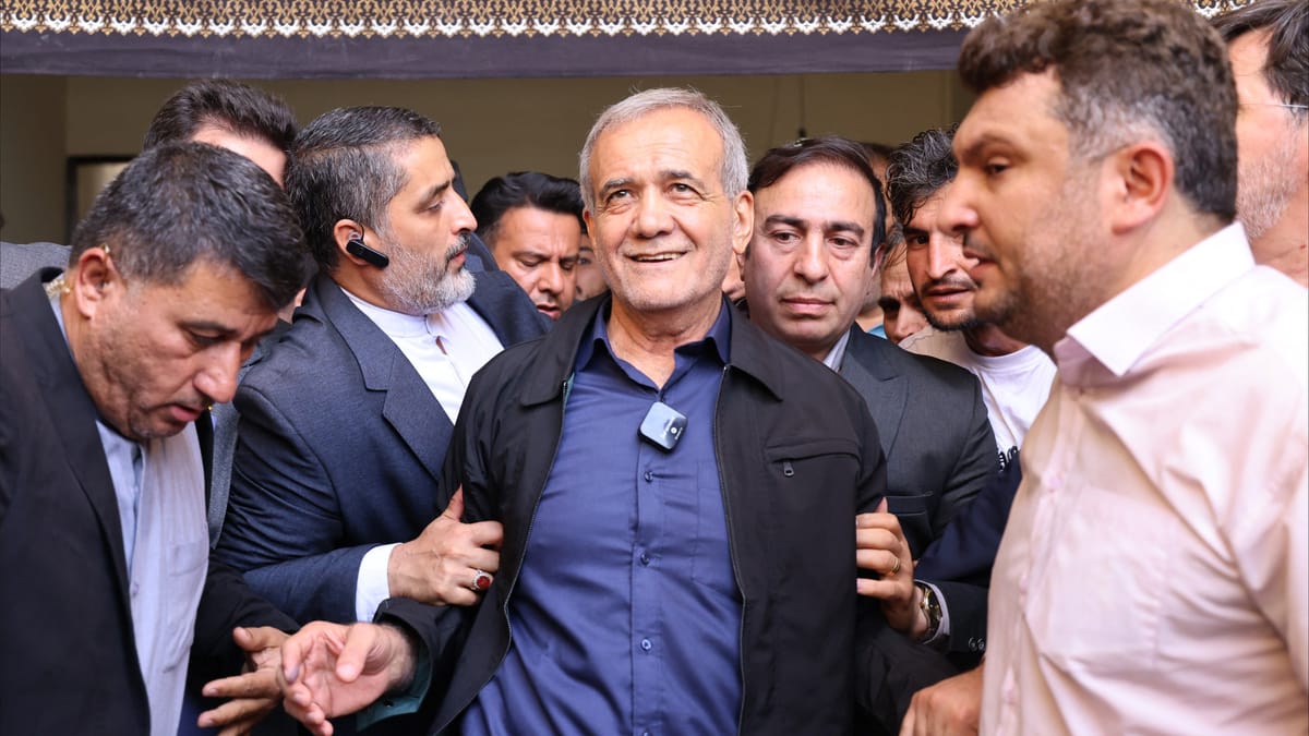 الإصلاحي بزشكيان رئيسا لإيران