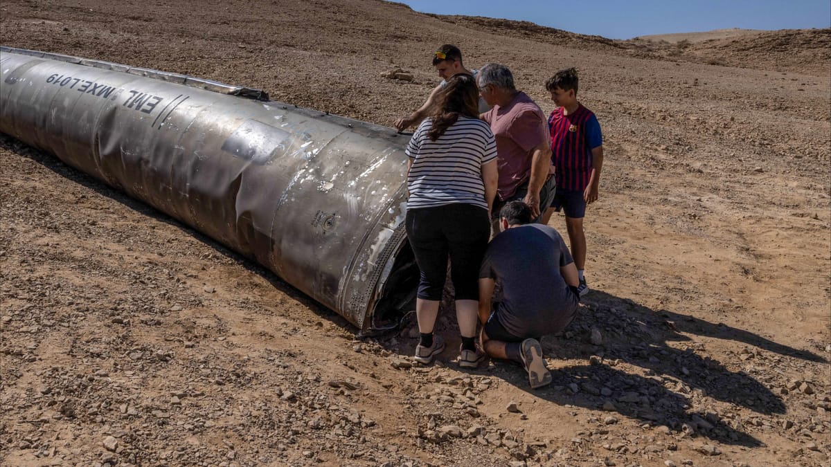 الجيش الإسرائيلي: هجوم إيران استهدف قاعدتين جويتين