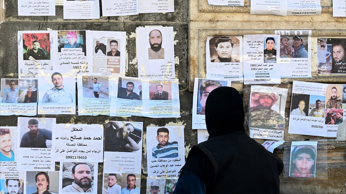 جثث وعظام في مخزن بـ"منطقة حزب الله" في دمشق