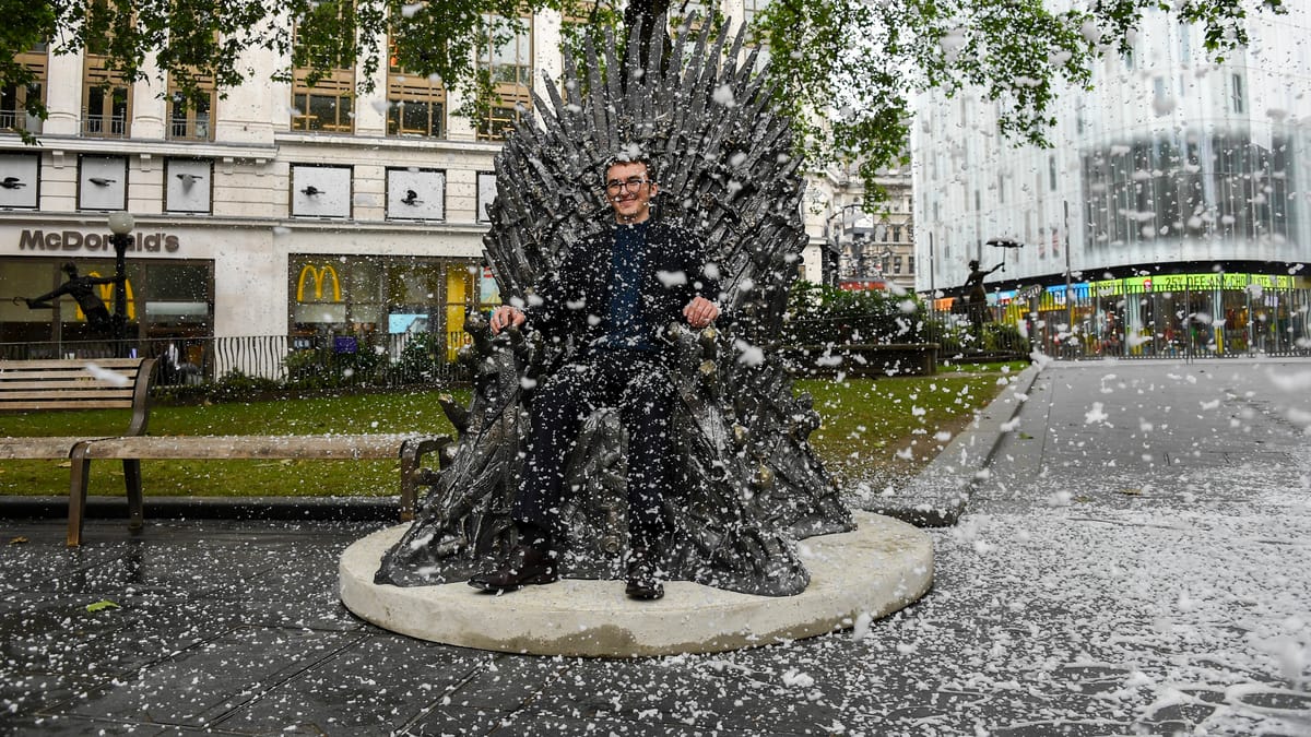 حرب عروض هوليوودية.. "باراماونت" تسعى لخطف "وارنر" من نتفليكس