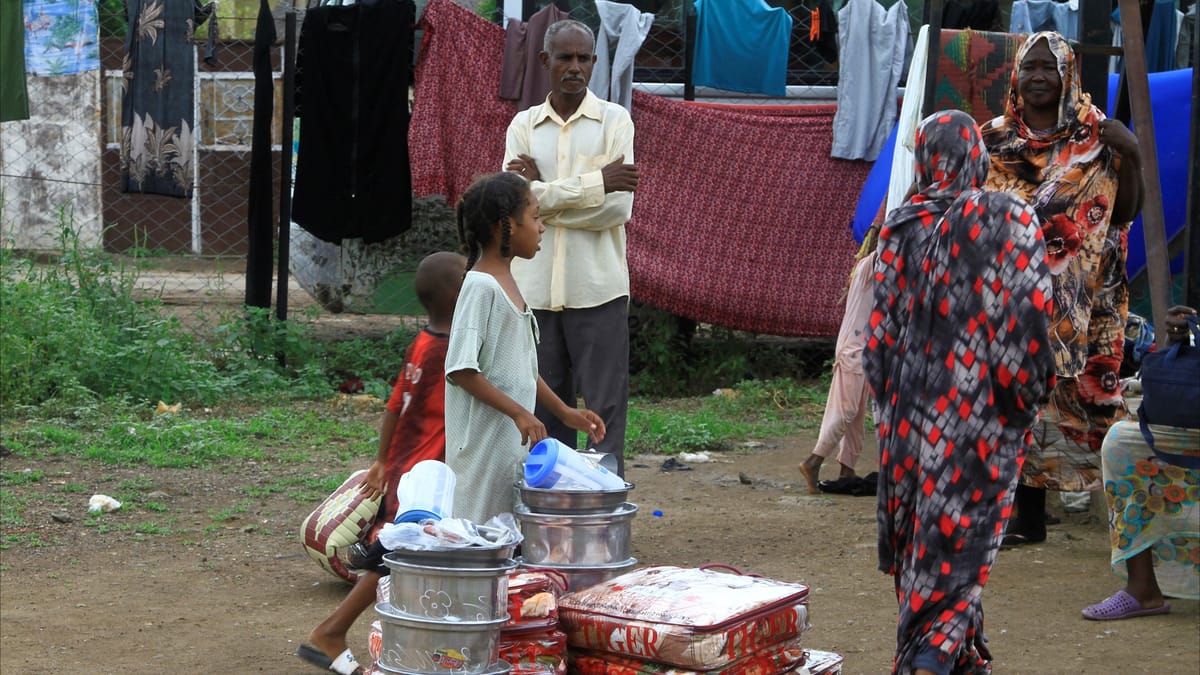طرفا الحرب في السودان يوافقان على ممرين إنسانيين
