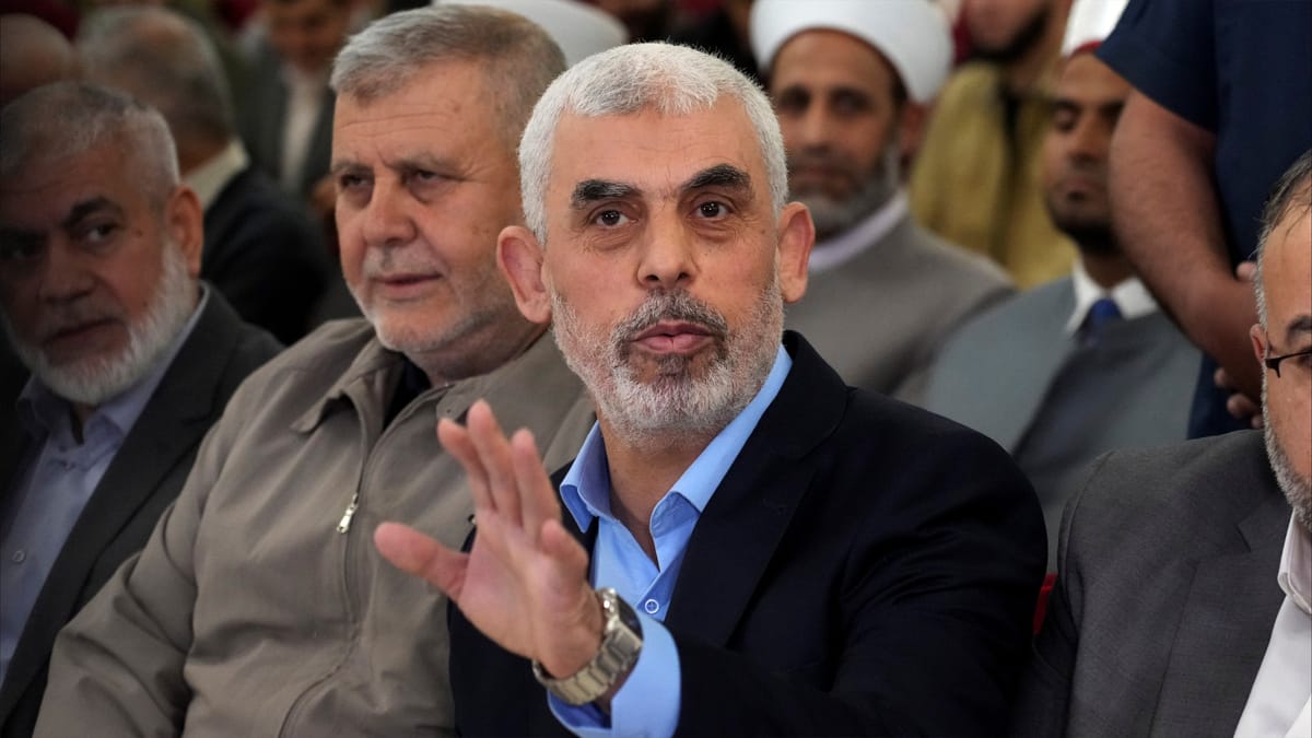 حديث "بالعبري" بين السنوار والأسرى في أنفاق غزة