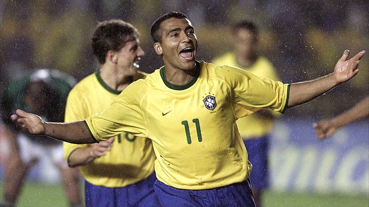 روماريو يعود إلى الملاعب بعمر 58 عاما