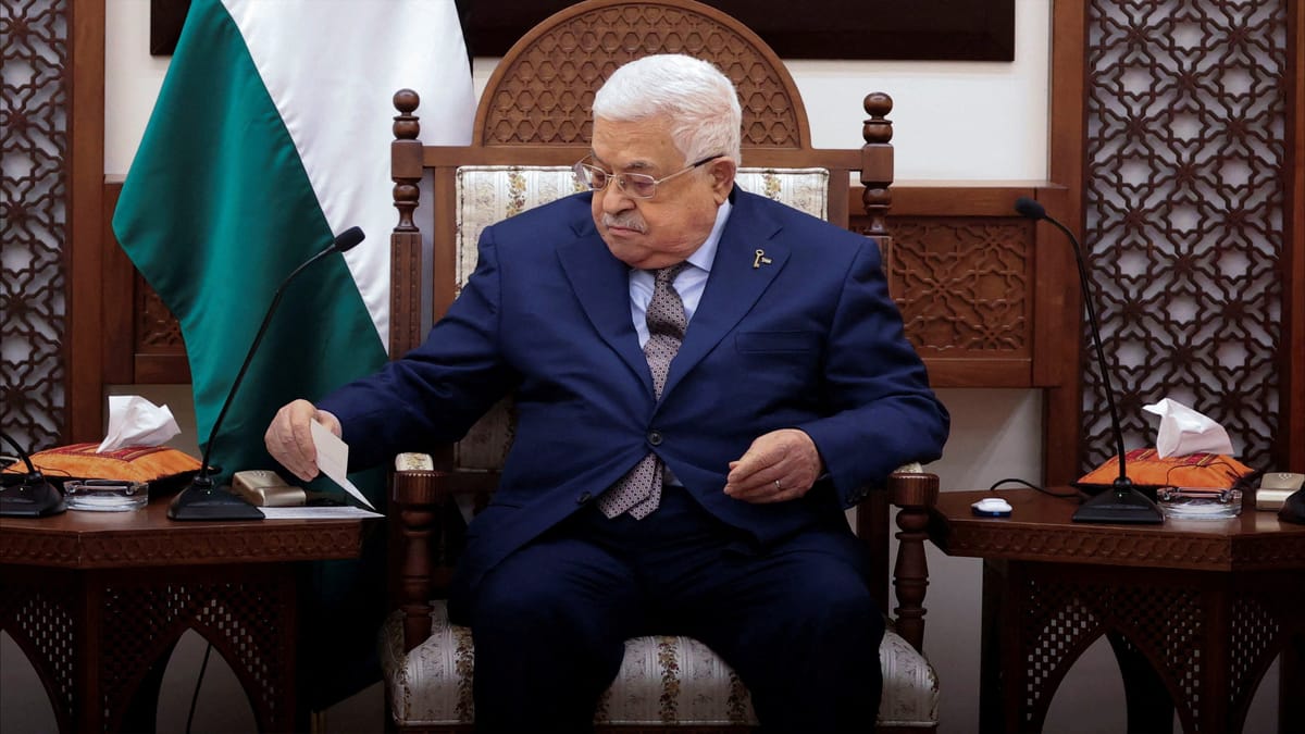 عباس يطالب حماس "بسرعة" إنجاز صفقة الأسرى