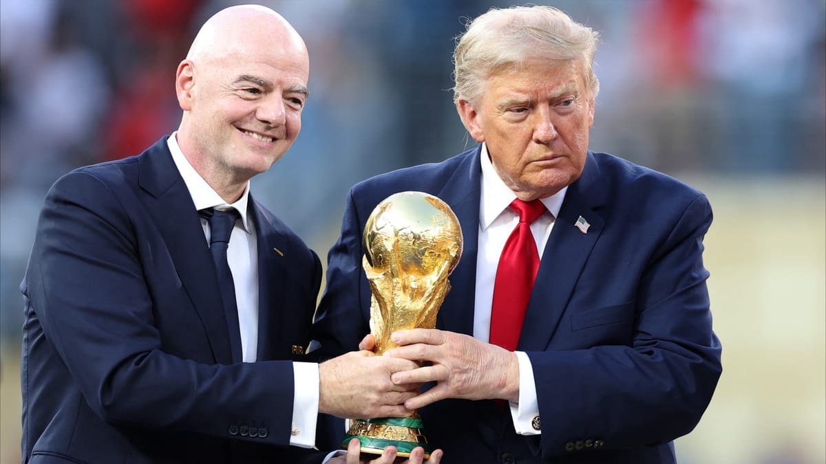 إنفانتينو بعد المونديال.. بين نيران "اليويفا" ودعم "الكاف"