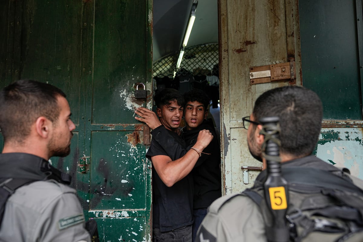 "حرب إسرائيلية" على ربى و7 آلاف فلسطيني في سجونها