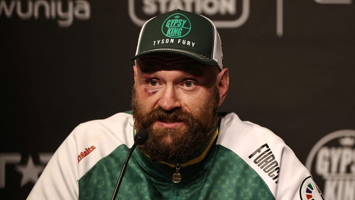 "البطل عاد".. فيوري يعلن تحدي محمودوف