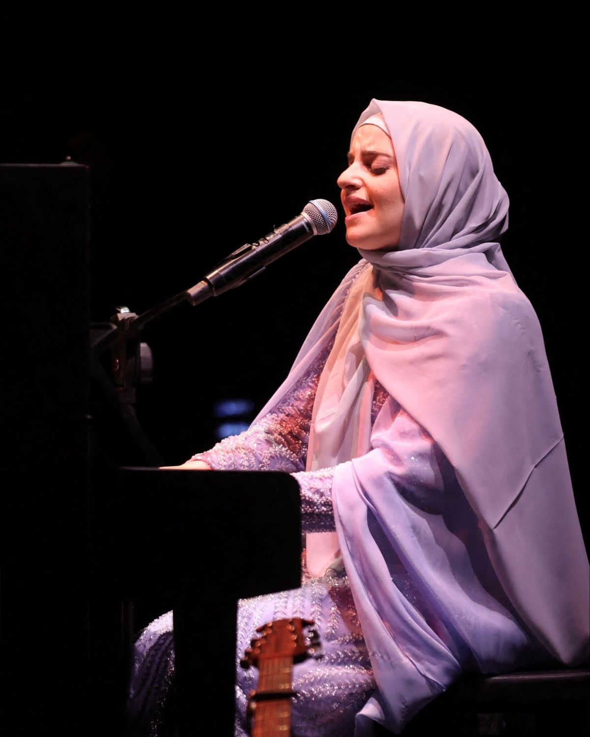 "مايك وبيانو وحجاب".. كيف كسرت غالية شاكر الصور النمطية؟