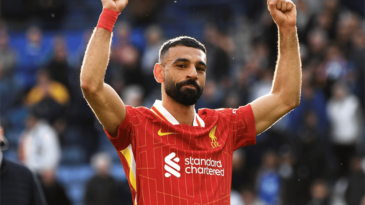 محمد صلاح.. تاريخ جديد يُكتب في سماء أنفيلد
