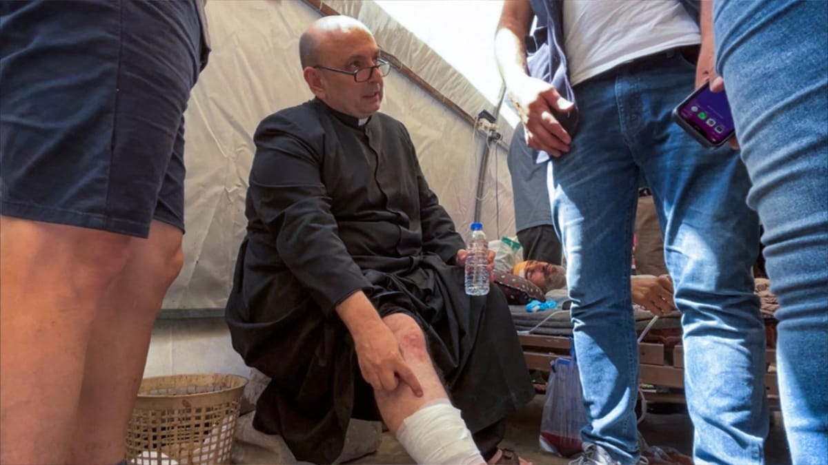 البابا ليو "حزين".. مقتل 3 أشخاص في هجوم إسرائيلي على كنيسة في غزة