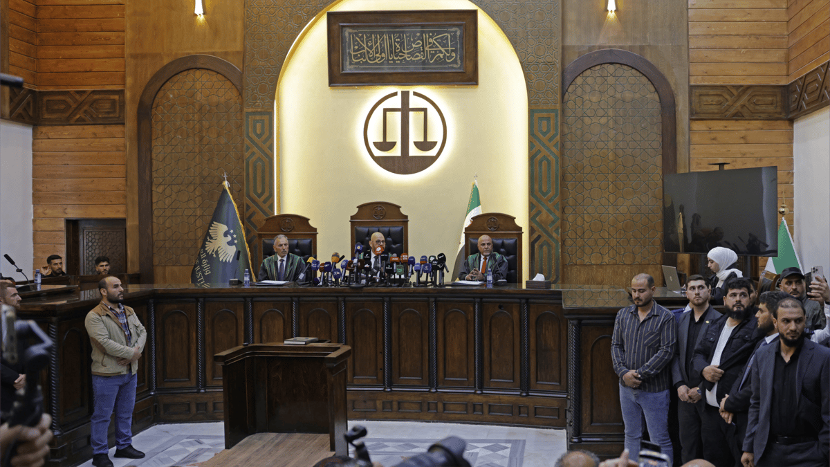 بعد 13 عاما.. كيماوي الغوطة يعود بالأصفاد