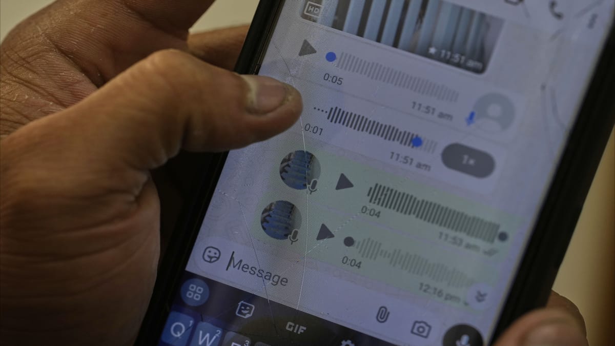 ميتا تلخص رسائل واتساب والرد بـAI.. ماذا عن الخصوصية؟