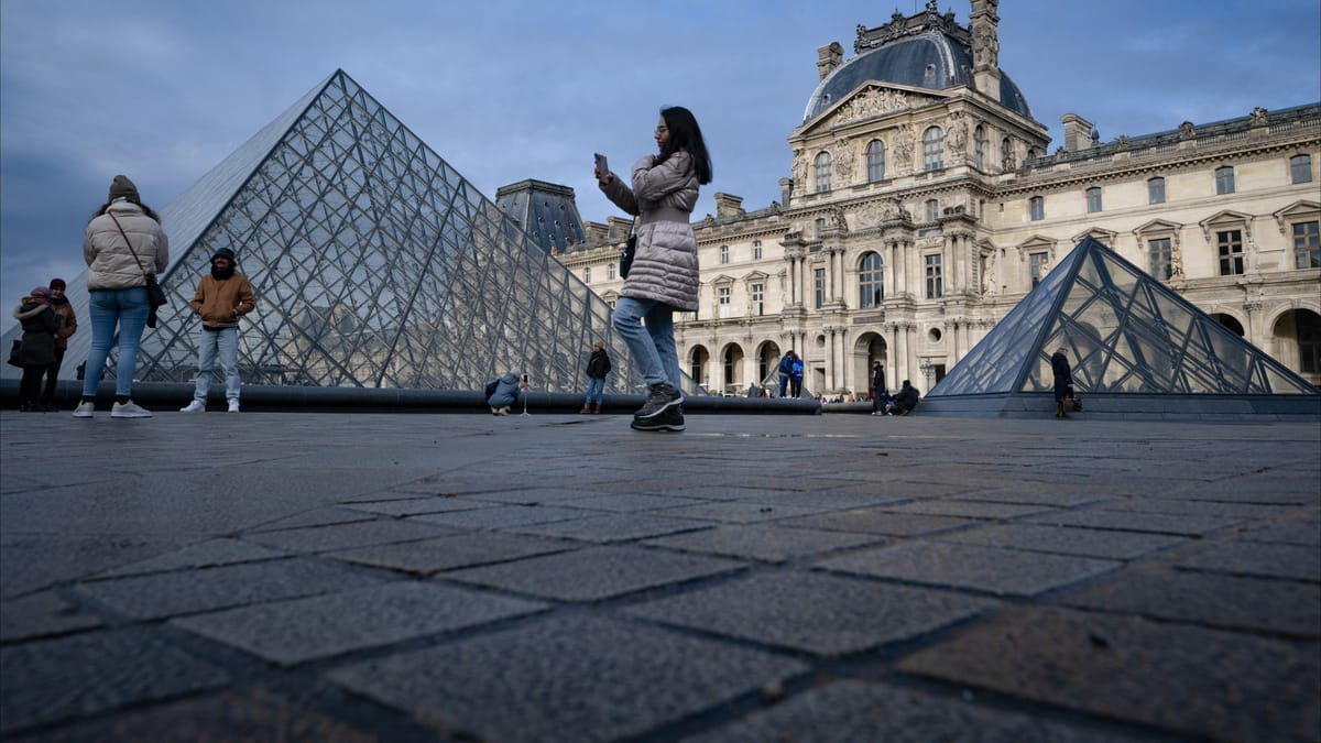قبيل أولمبياد باريس.. متحف اللوفر يرفع أسعار التذاكر 29%