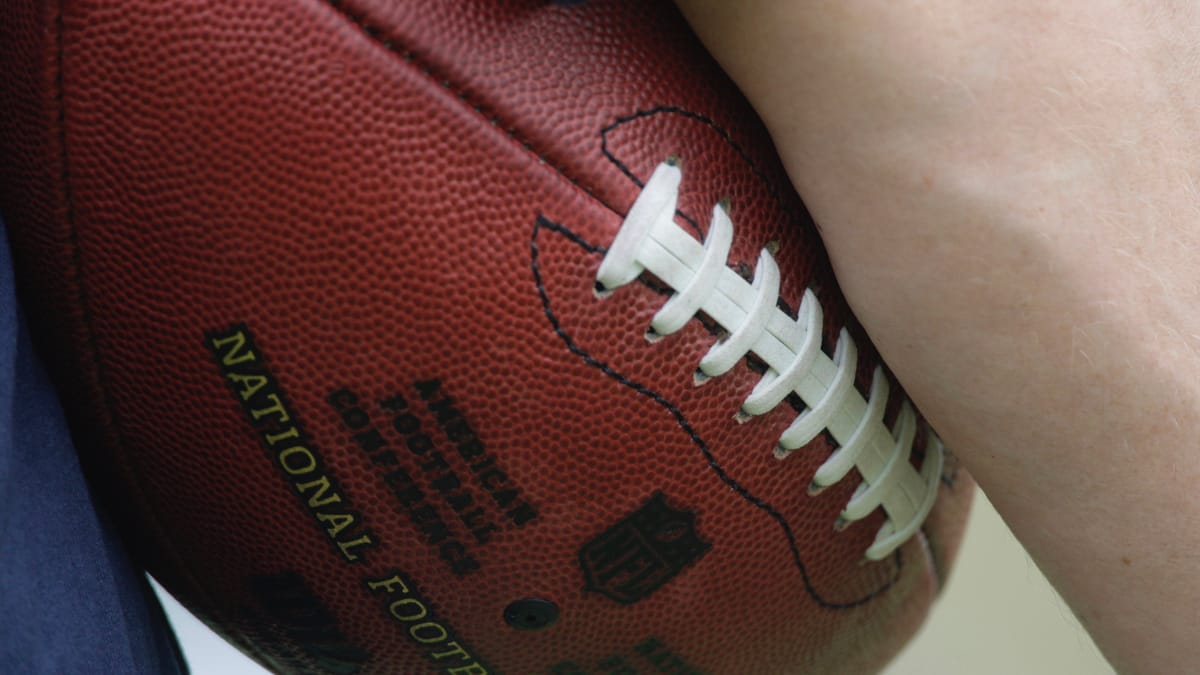 نسي هاتفه فقُبض عليه بتهمة اغتصاب أطفال