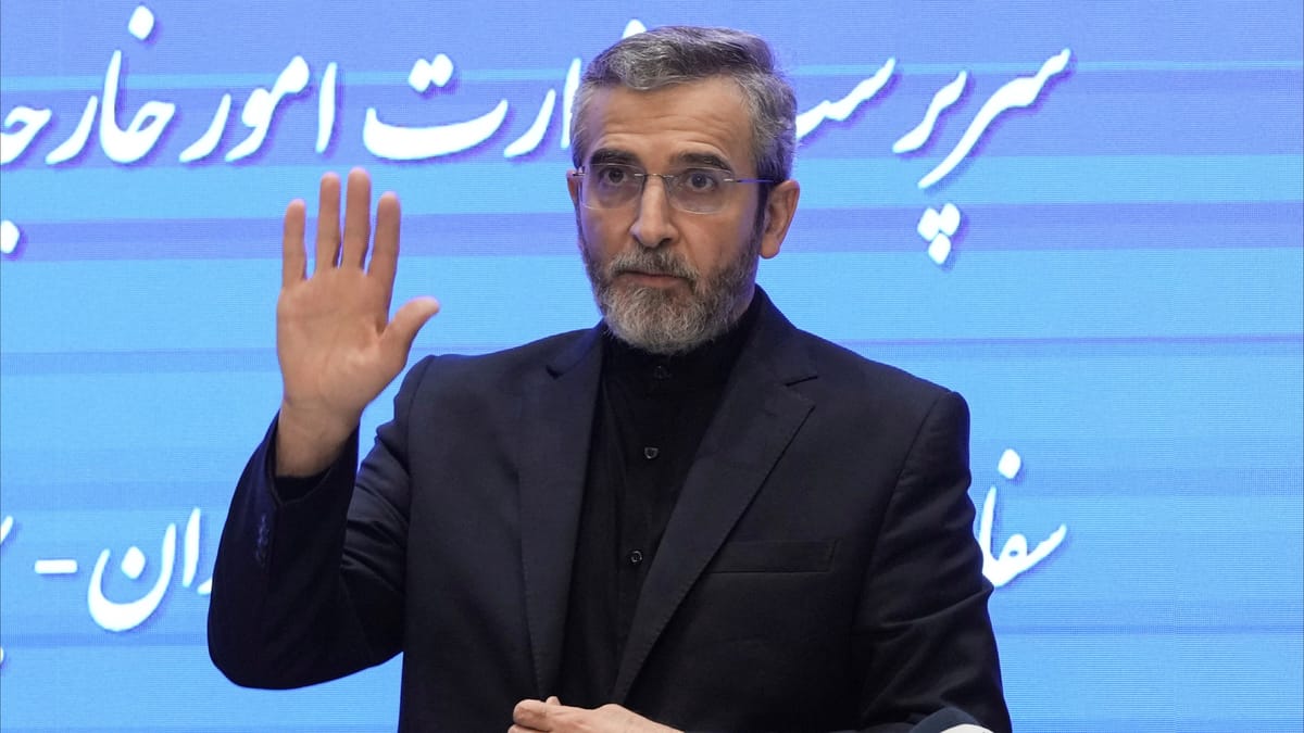 إيران ترد على قرار كندا باستدعاء ممثلها الإيطالي