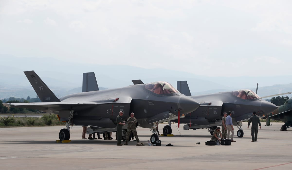توتر غير مسبوق.. كندا بين فكي الـF-35 ومشروع الولاية الـ51