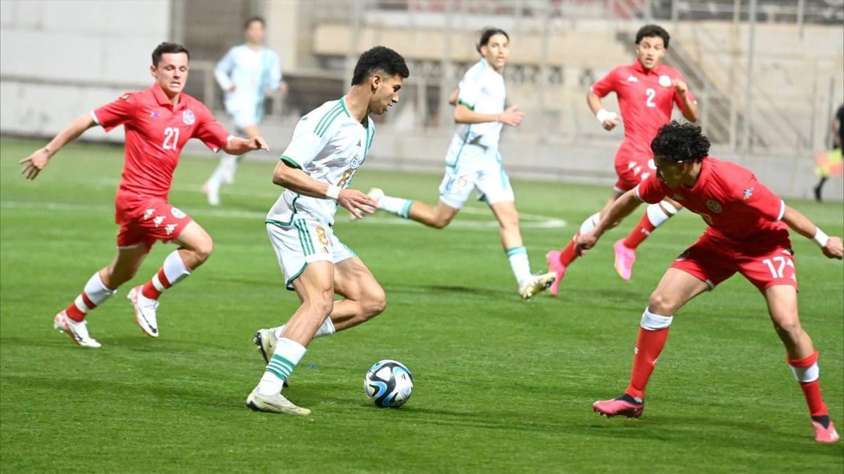 مدرب الجزائر يصفع لاعبيه